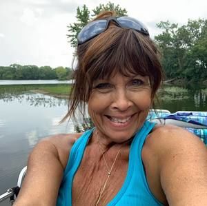 Meet your Posher, Deborah